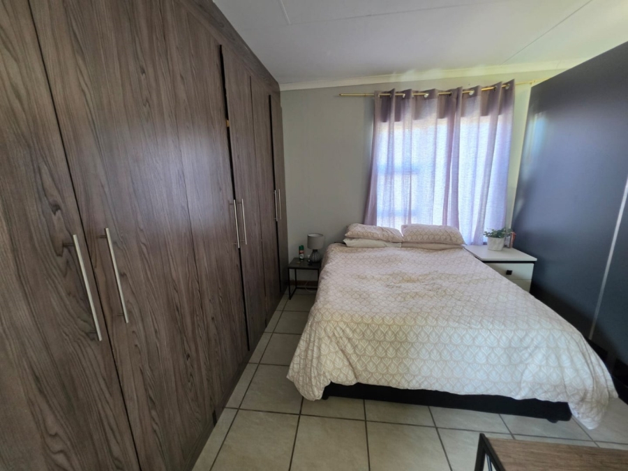 6 Bedroom Property for Sale in Bethlehem Free State